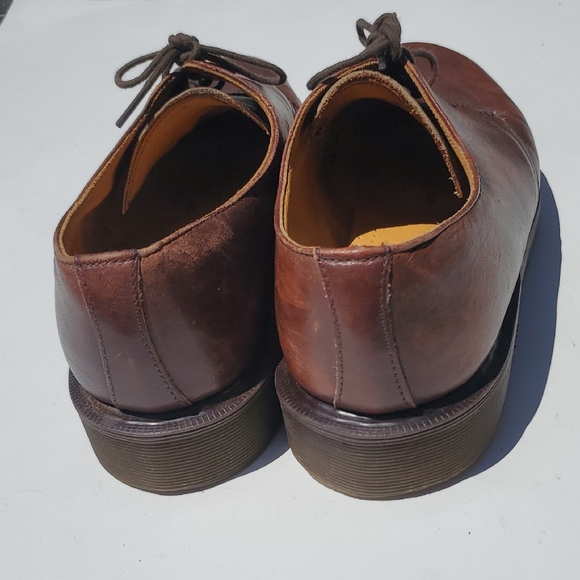 Dr. Martens Brown Leather Oxfords Classic Design Men's 11 - Picture 5 of 12